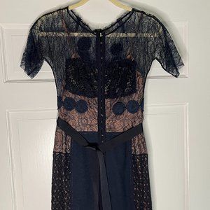 Beguile by Byron‎ Lars Navy Blue Carissima Crochet Lace Sheath Dress Size 2